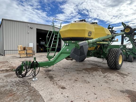 Image of John Deere 1890 equipment image 1