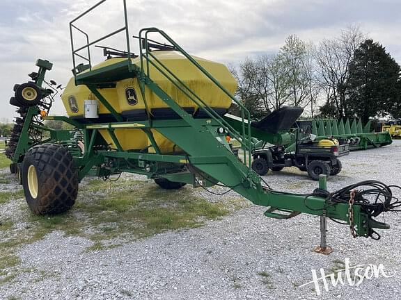 Image of John Deere 1890 equipment image 1