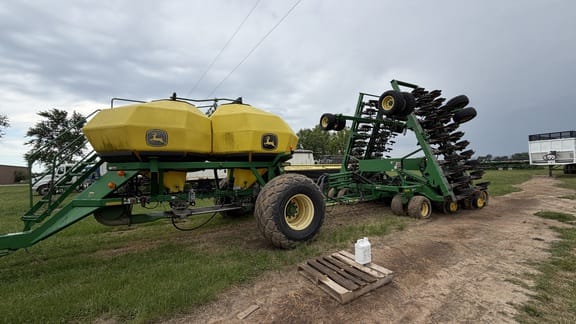 2005 John Deere 1890 Equipment Image0