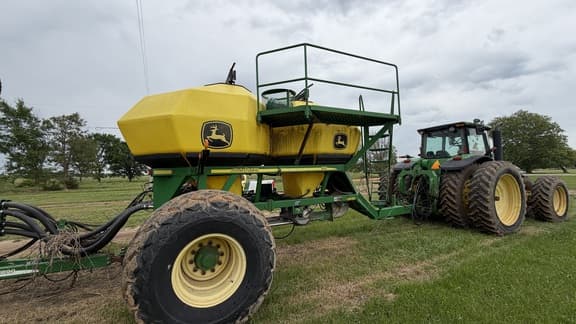 Image of John Deere 1890 equipment image 3