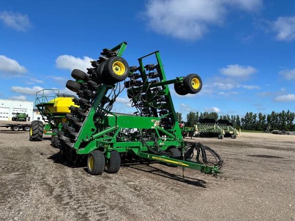 Image of John Deere 1890 equipment image 4