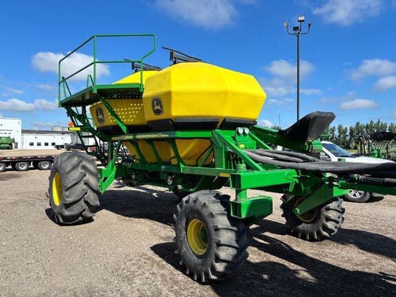 Image of John Deere 1890 equipment image 3