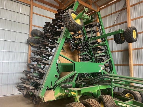 2005 John Deere 1890 Equipment Image0