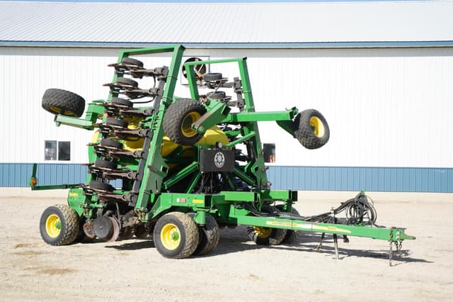 Image of John Deere 1990 equipment image 2