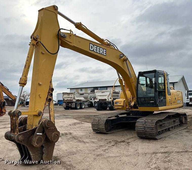 Image of John Deere 200C LC Primary image