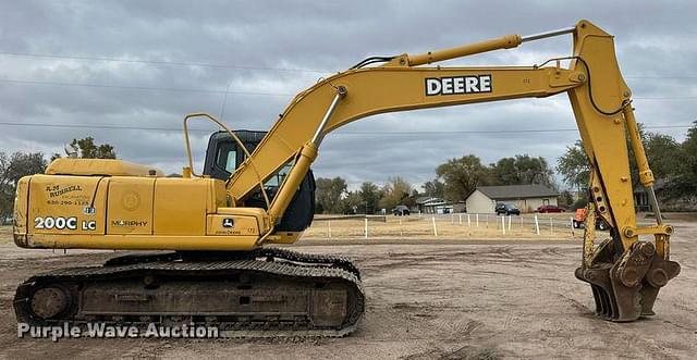 Image of John Deere 200C LC equipment image 3