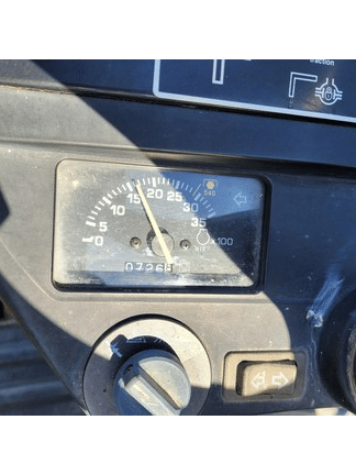 Image of John Deere 2210 equipment image 3