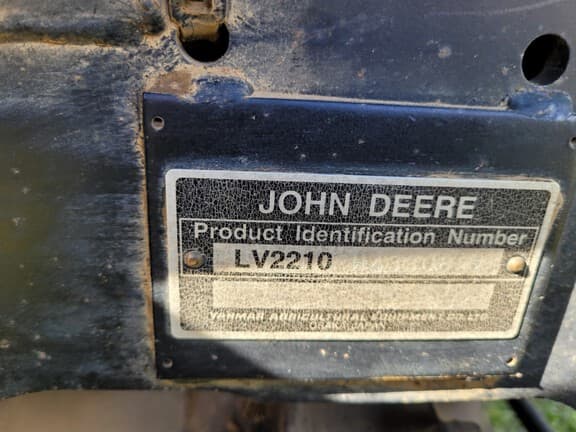 Image of John Deere 2210 equipment image 4