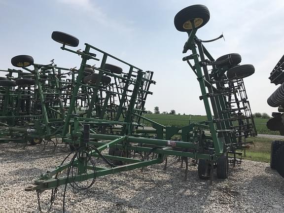 2005 John Deere 2210 Equipment Image0