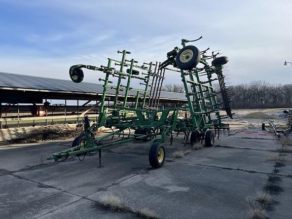 Image of John Deere 2210 Primary image