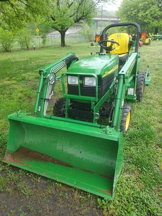 Image of John Deere 2210 equipment image 2