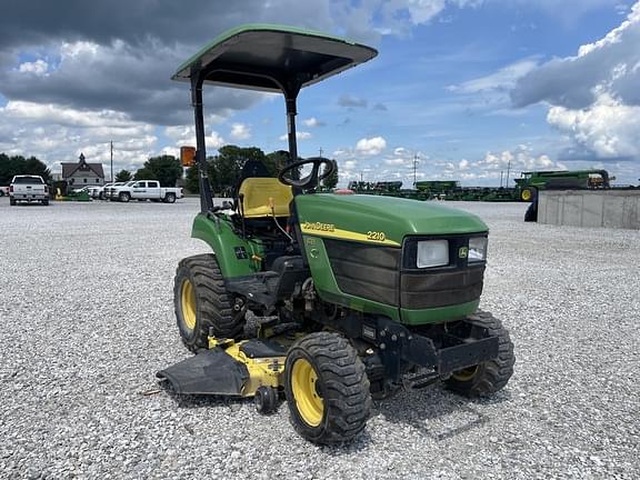 Image of John Deere 2210 equipment image 2