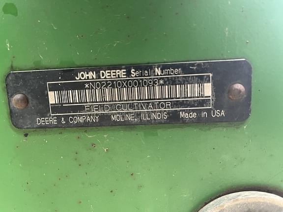 Image of John Deere 2210 equipment image 2