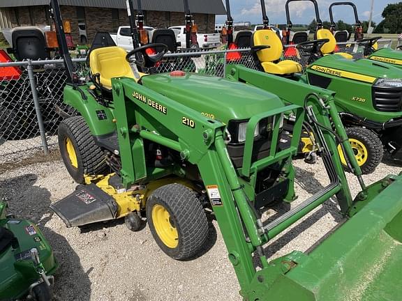 Image of John Deere 2210 equipment image 1