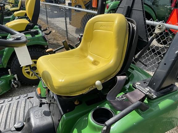 Image of John Deere 2210 equipment image 4