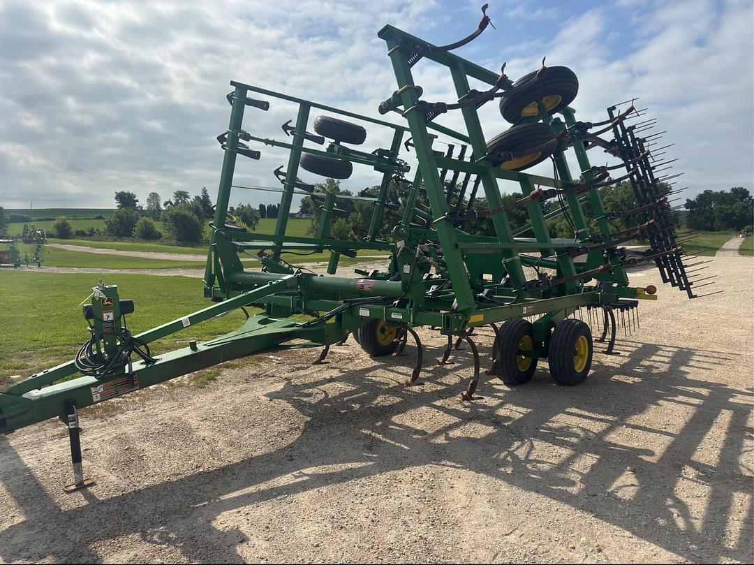 Image of John Deere 2210 Primary image