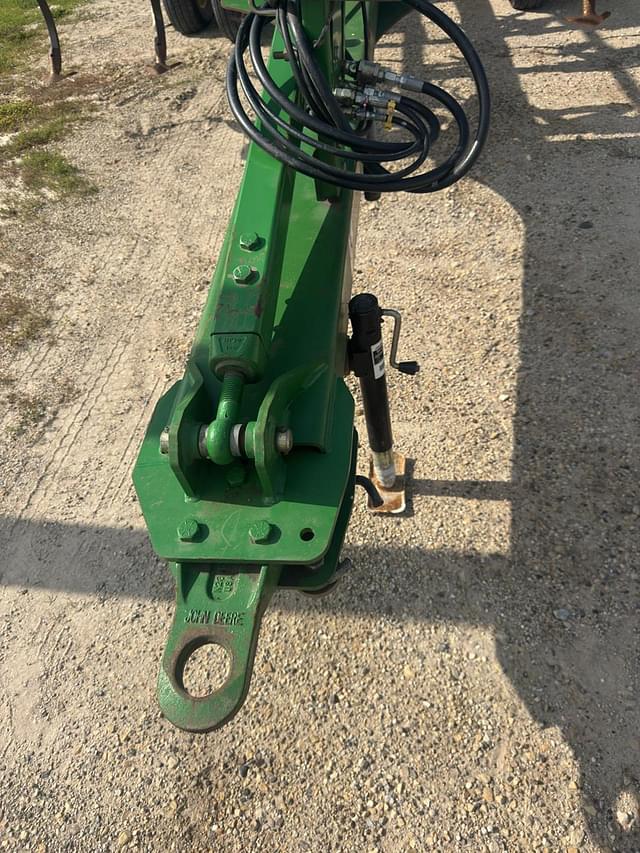 Image of John Deere 2210 equipment image 1