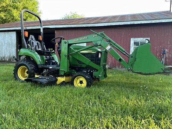 Image of John Deere 2210 Primary image