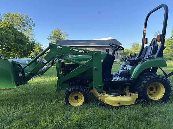 Image of John Deere 2210 equipment image 1