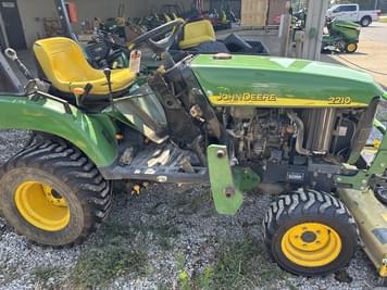 Main image John Deere 2210