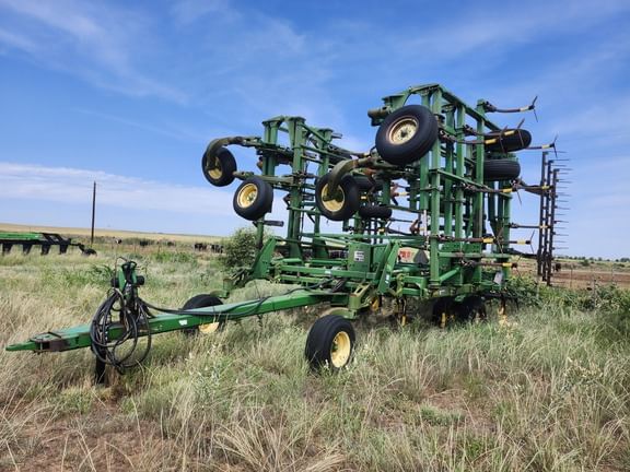 2005 John Deere 2410 Equipment Image0