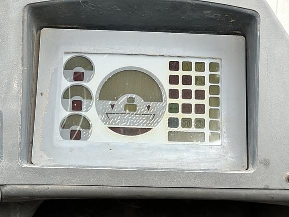 Image of John Deere 244J equipment image 4