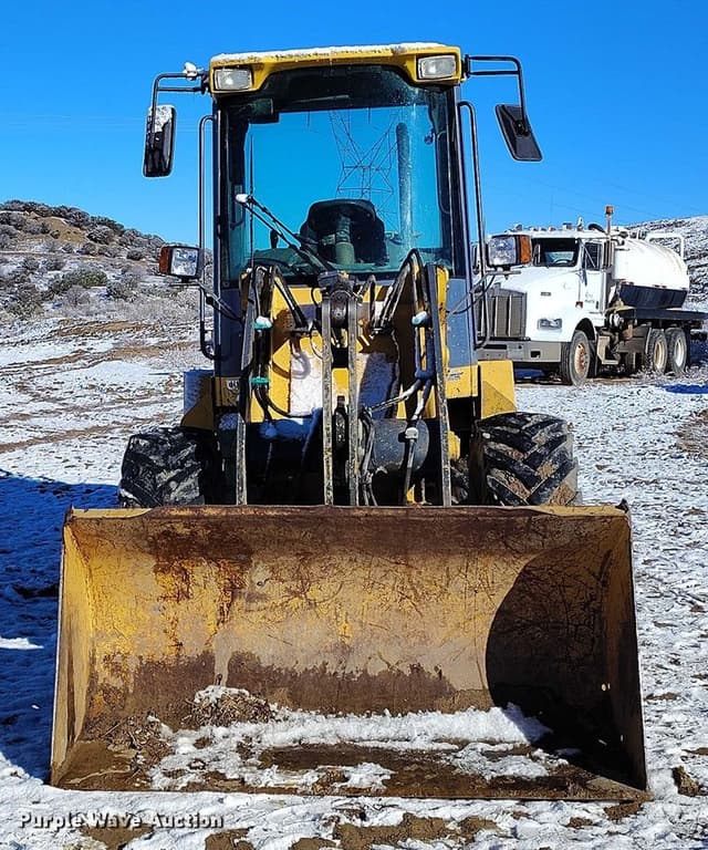 Image of John Deere 244J equipment image 1