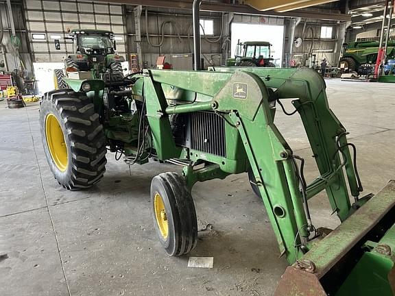 Image of John Deere 2555 Primary image