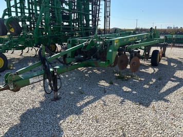 Main image John Deere 2700