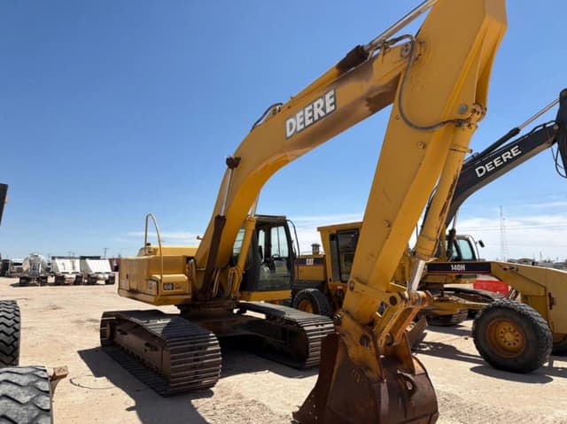 Image of John Deere 270CLC equipment image 4