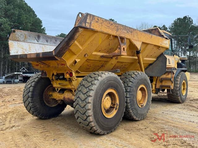 Image of John Deere 300D equipment image 2