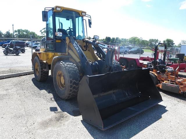 Image of John Deere 304J equipment image 2