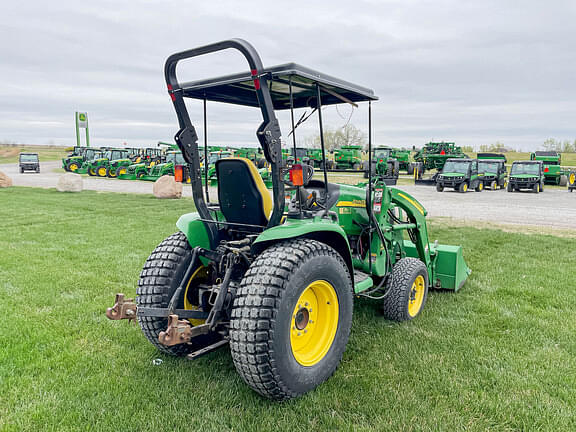 Image of John Deere 3120 equipment image 4