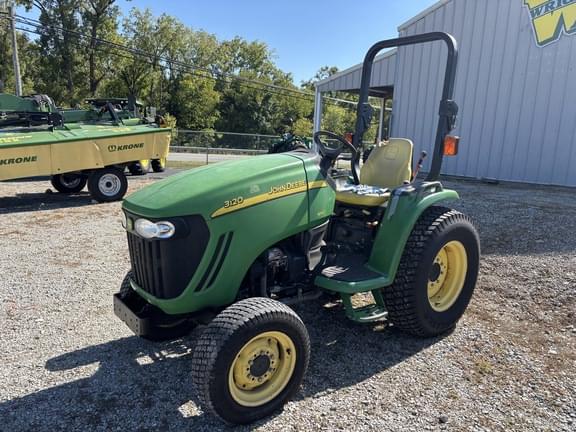 Image of John Deere 3120 equipment image 1