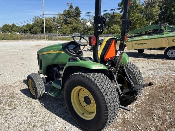 Image of John Deere 3120 equipment image 2