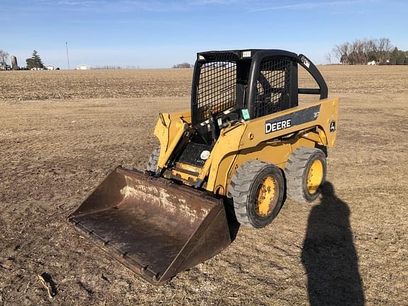 Image of John Deere 317 Primary image