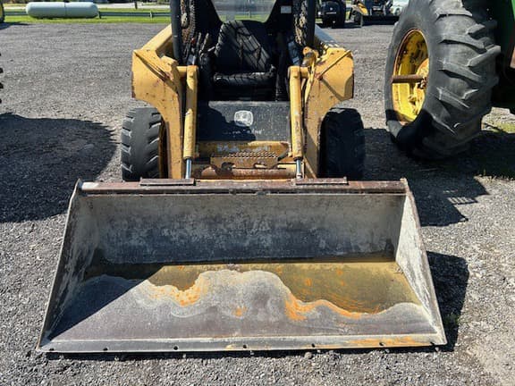 Image of John Deere 317 equipment image 1