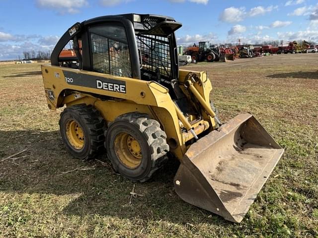 Image of John Deere 320 equipment image 2