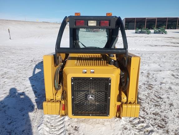 Image of John Deere 320 equipment image 3