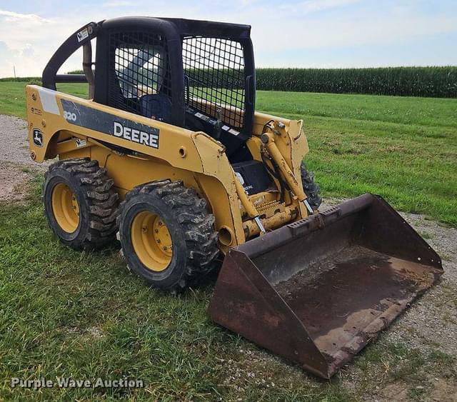 Image of John Deere 320 equipment image 2