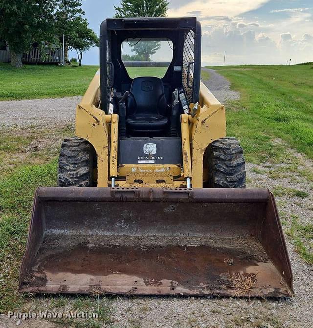 Image of John Deere 320 equipment image 1