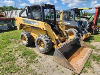 2005 John Deere 325 Equipment Image0