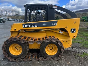 Main image John Deere 325