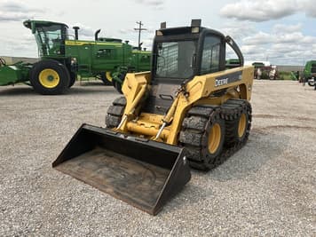 Main image John Deere 325