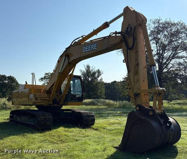 Image of John Deere 330C LC equipment image 2