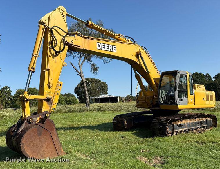 Image of John Deere 330C LC Primary image