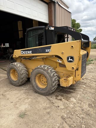 Image of John Deere 332 Primary image