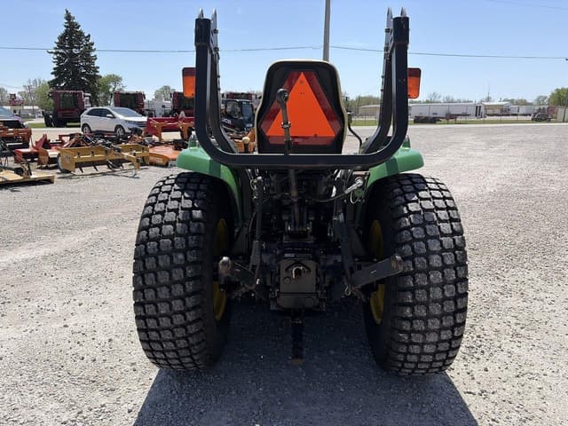 Image of John Deere 3320 equipment image 3