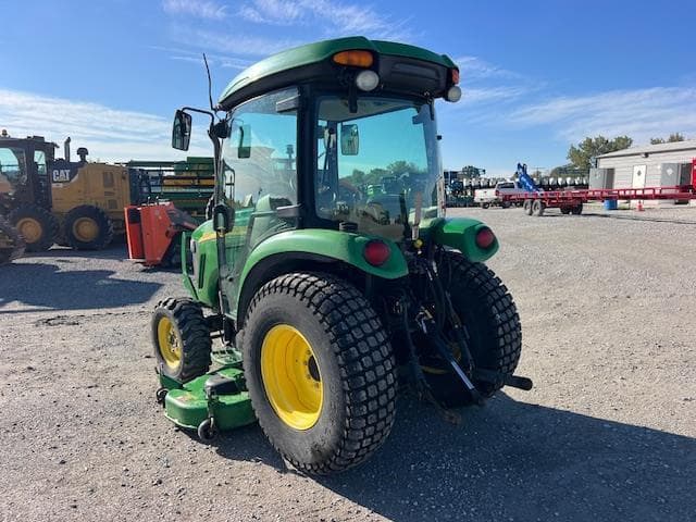 Image of John Deere 3320 equipment image 2