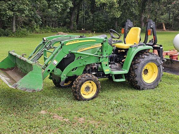 Image of John Deere 3320 Primary image